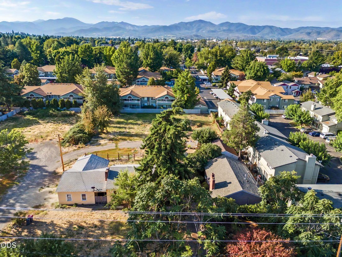 Casa en Medford, Oregón, Estados Unidos 5 - 18823236