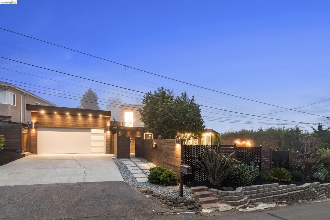 House in Oakland, California, United States 1 - 18822580