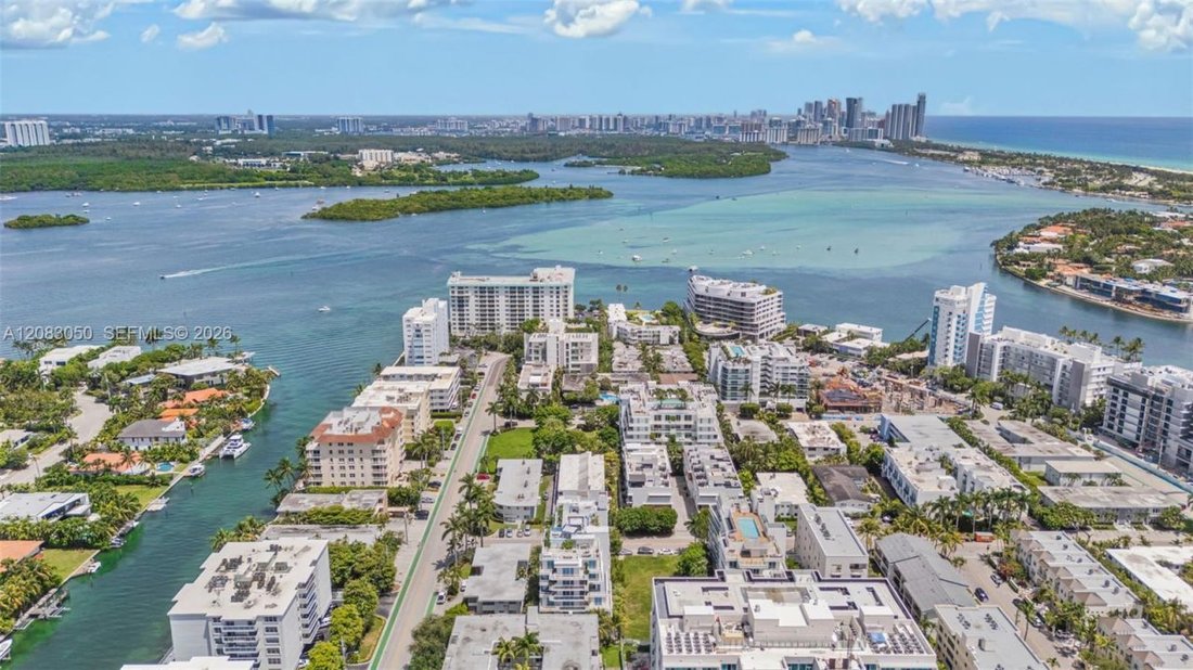 Casa en Bal Harbour, Florida, Estados Unidos 2 - 18825904