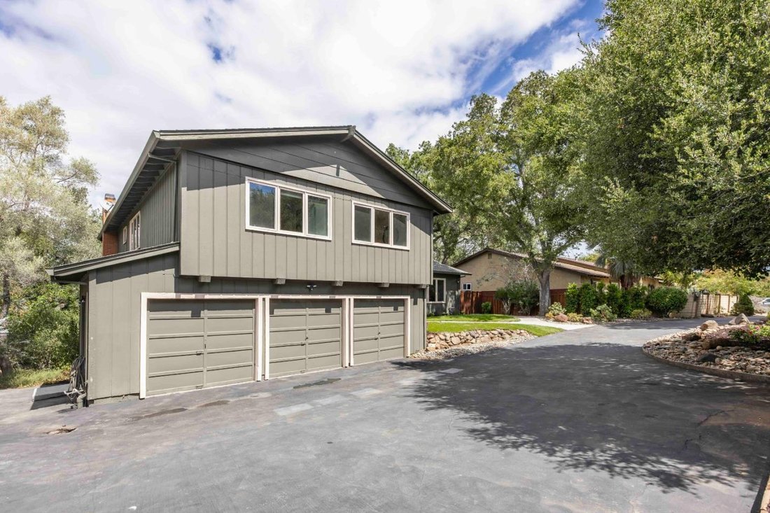 House in Los Altos Hills, California, United States 2 - 18823555