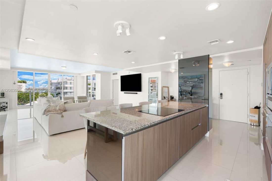 Casa en Bal Harbour, Florida, Estados Unidos 3 - 18825904