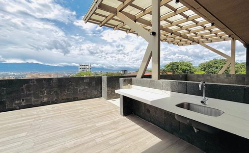Apartamento en San Rafael, San José, Costa Rica 1