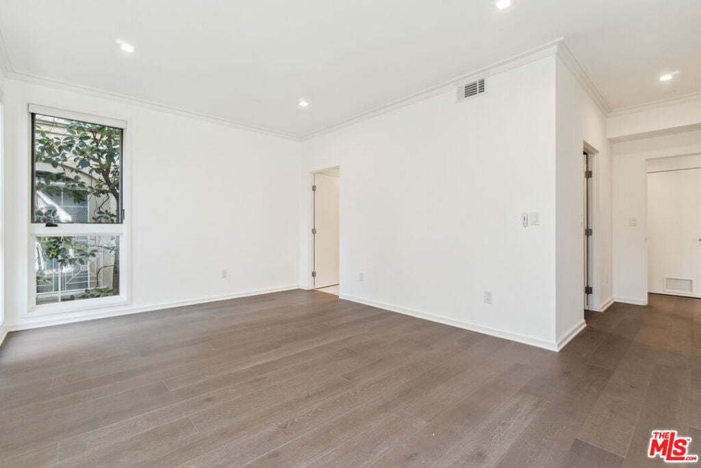 Condo in West Hollywood, California, United States 5 - 18823320