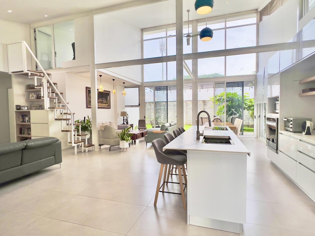 Maison à Pozos, San José, Costa Rica 1 - 18822135