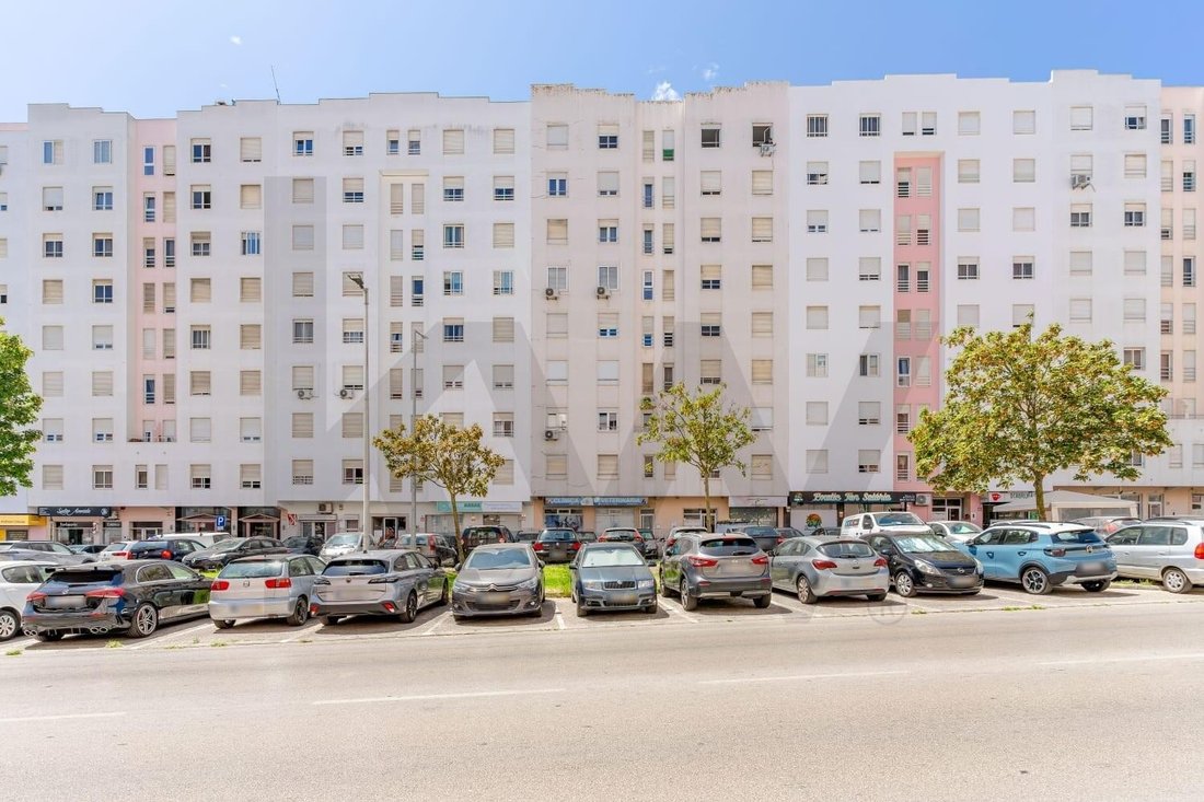 Apartamento en Corroios, Setúbal Municipality, Portugal 2 - 18826321