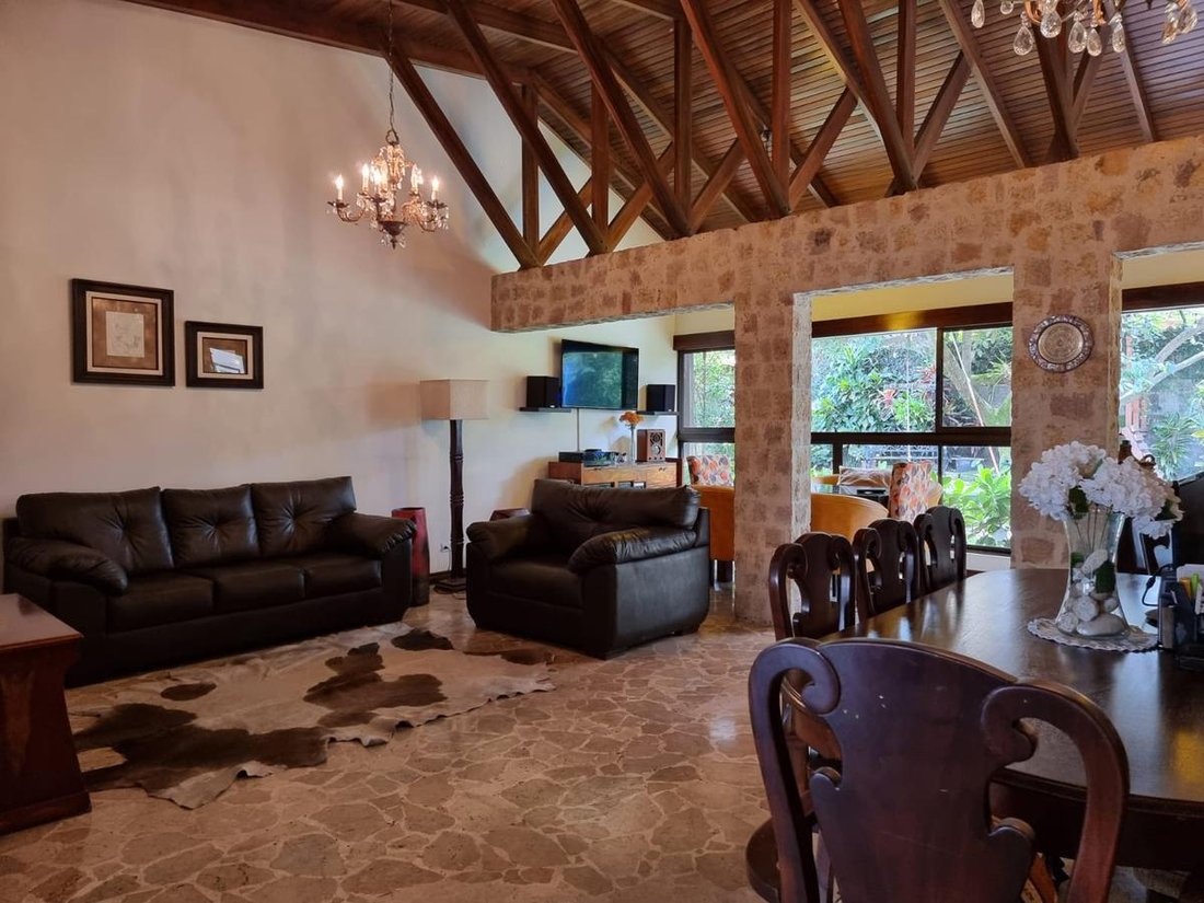 Casa en San Rafael, San José, Costa Rica 3 - 18822024