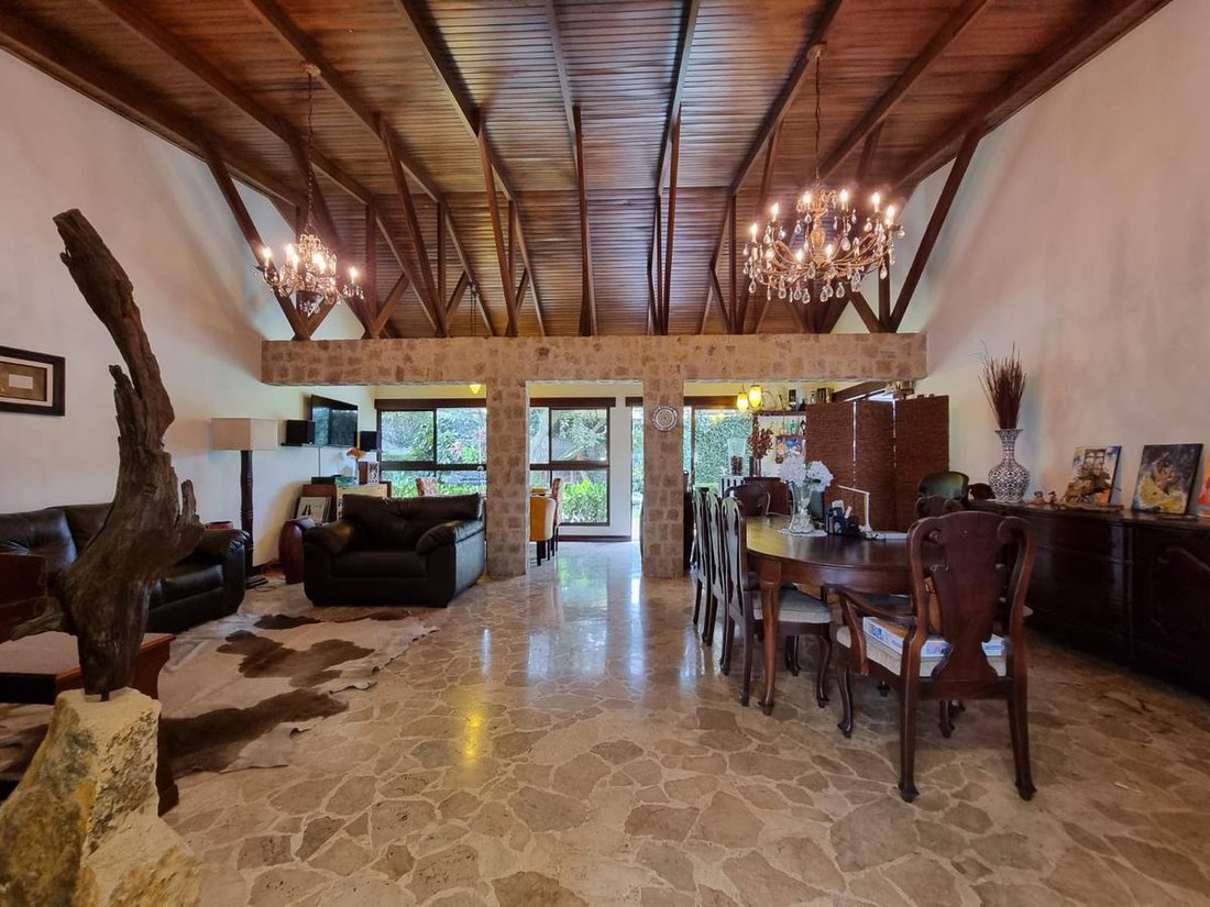Casa en San Rafael, San José, Costa Rica 4 - 18822024