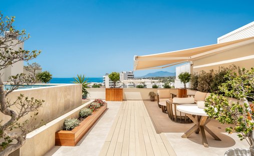 Penthouse in Golden Mile, Andalusia, Spain 1