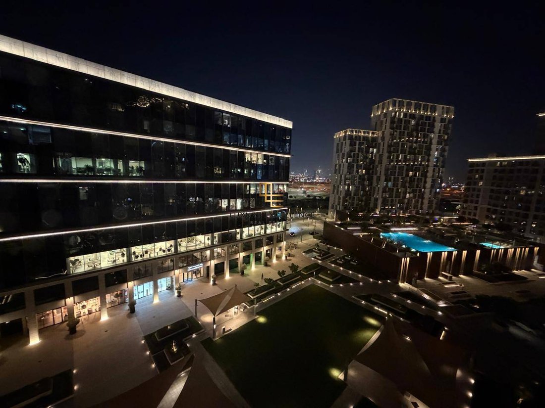 Apartment in Hadaeq Sheikh Mohammed Bin Rashid, Dubai, United Arab Emirates 1 - 18823223