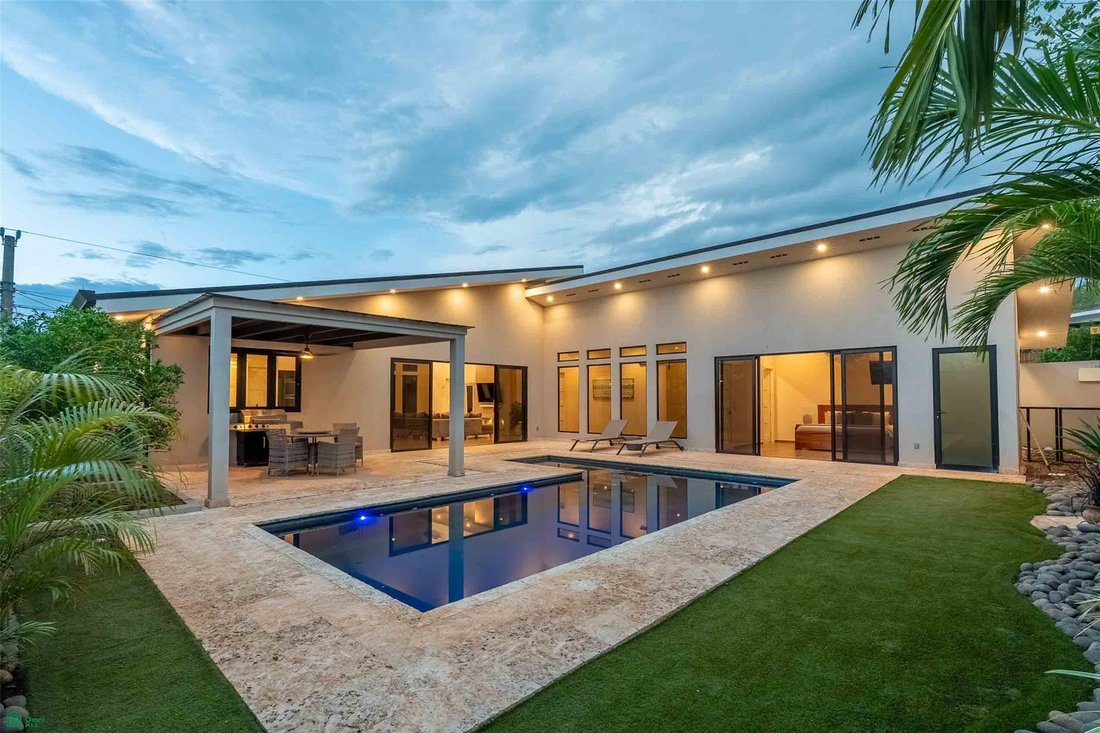 House in Playa Flamingo, Guanacaste Province, Costa Rica 1 - 18396257