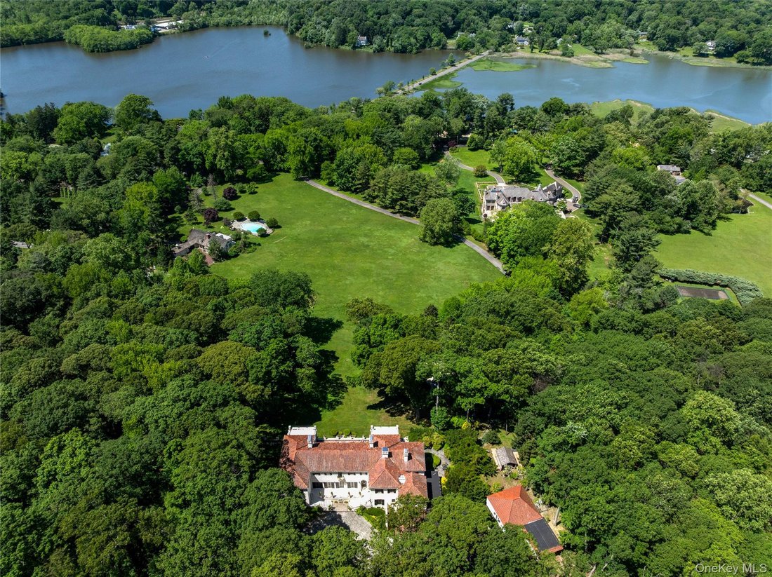 Casa en Mill Neck, Nueva York, Estados Unidos 2 - 18825144