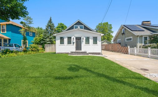 Casa a East Patchogue, New York, Stati Uniti 1