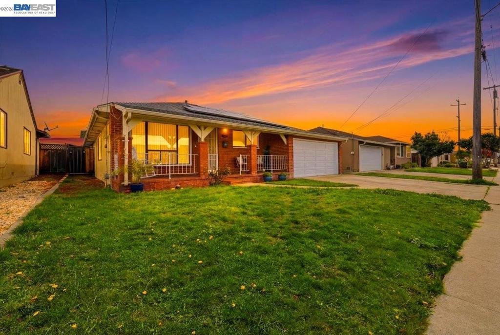 House in San Leandro, California, United States 1 - 18825633