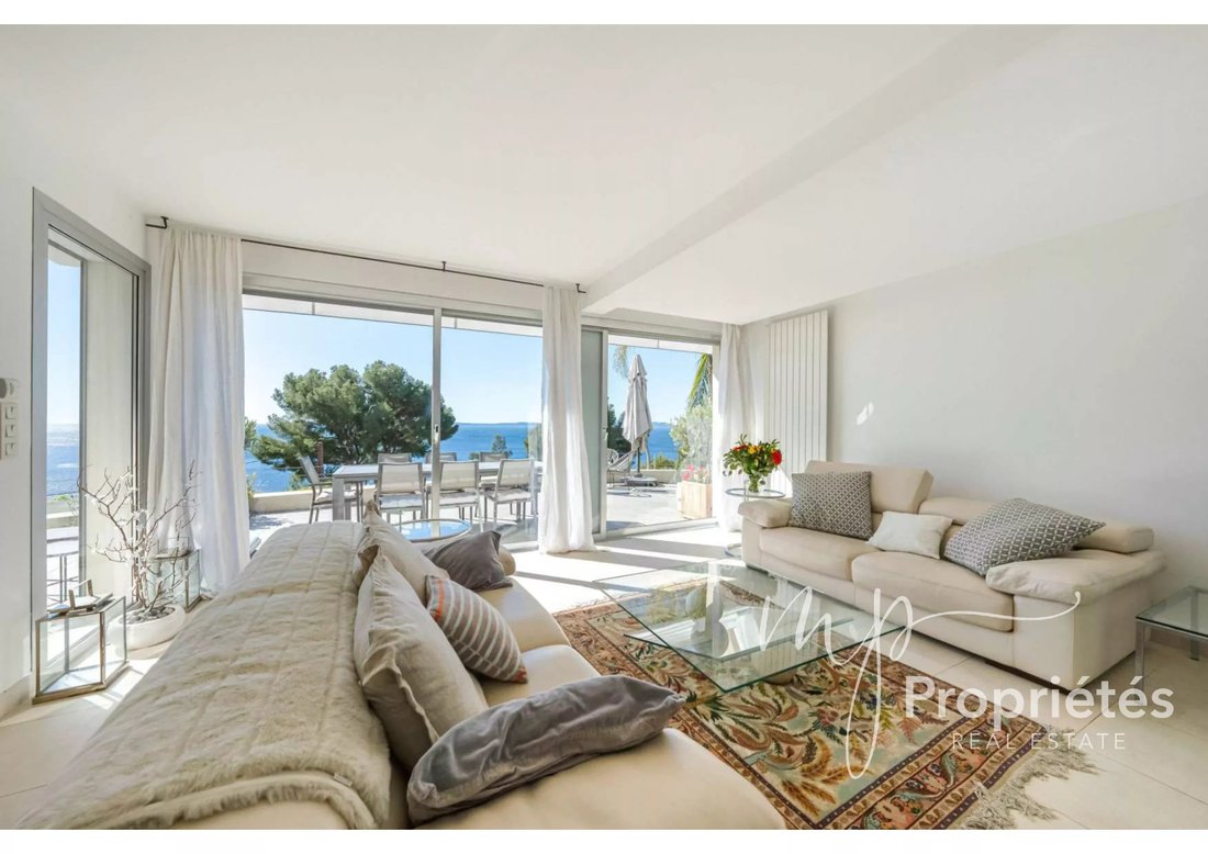 House in Le Lavandou, Provence-Alpes-Côte d'Azur, France 5 - 17887520