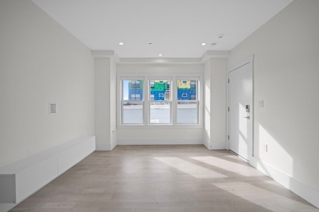 Condo in Chelsea, Massachusetts, United States 3 - 18824806