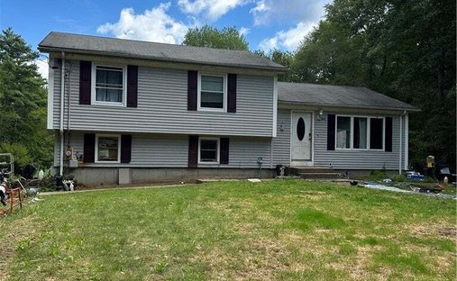 House in Burrillville, Rhode Island, United States 1