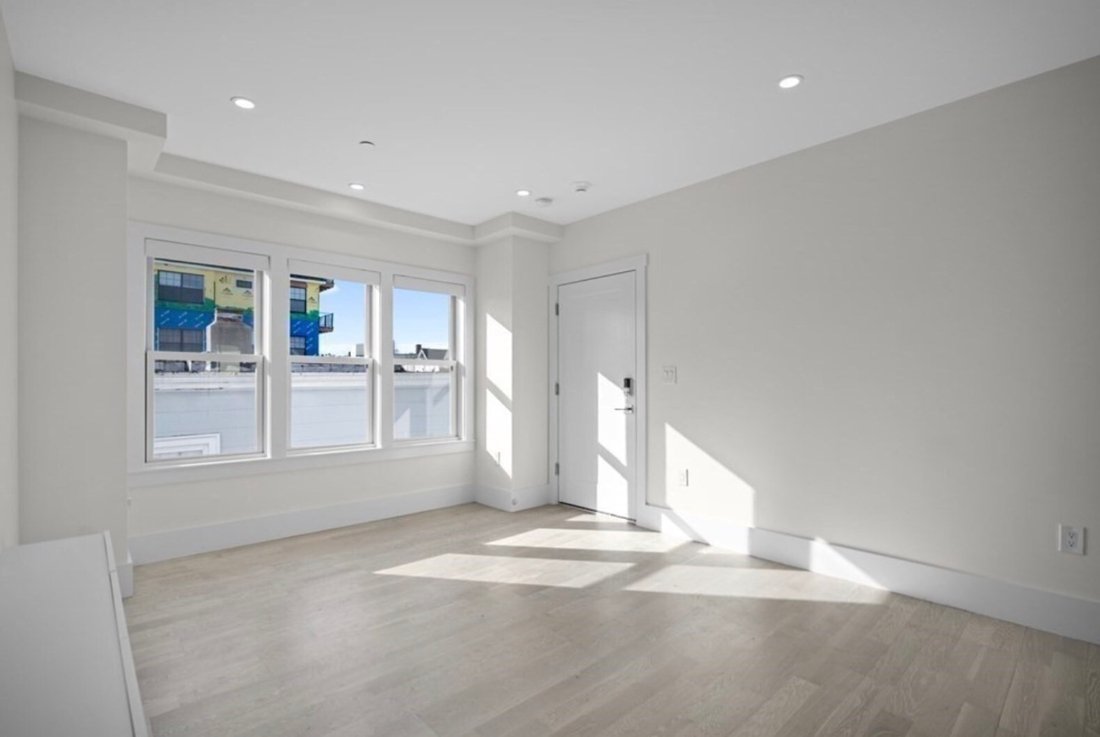 Condo in Chelsea, Massachusetts, United States 2 - 18824806