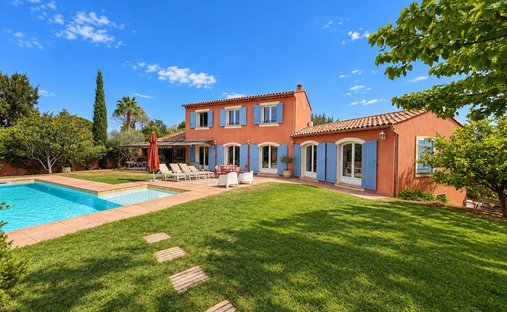 Villa in Val Fleuri-Montaleigne, Cagnes-sur-Mer, France 1