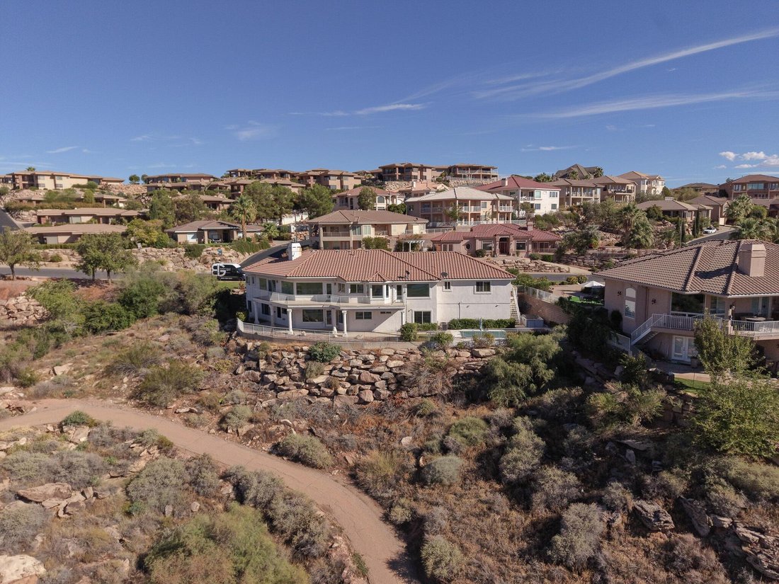 St. George, Utah, United States 4 - 18824561