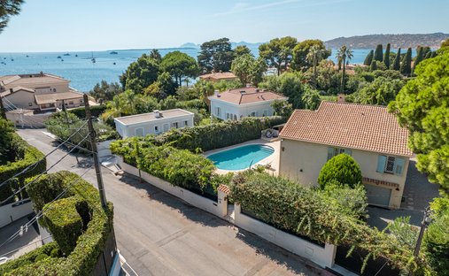 House in Antibes, Provence-Alpes-Côte d'Azur, France 1