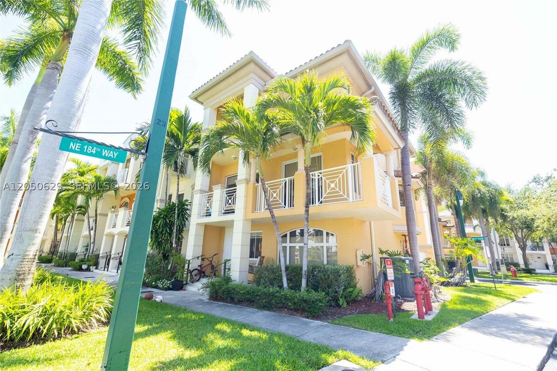 Townhouse in Golden Beach, Florida, United States 2 - 18386615