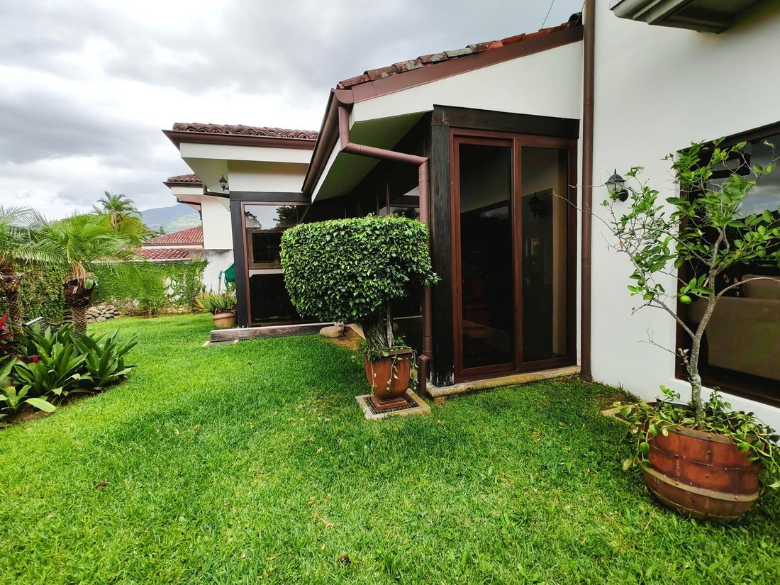 Condominio en Escazú, San José, Costa Rica 3 - 18822164