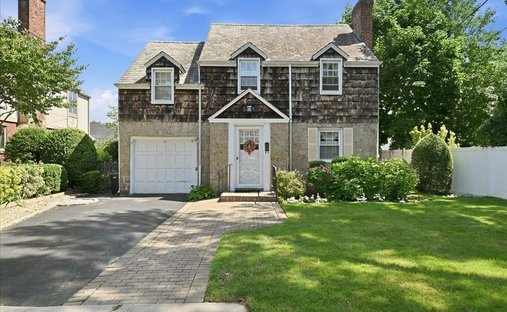 House in Rockville Centre, New York, United States 1