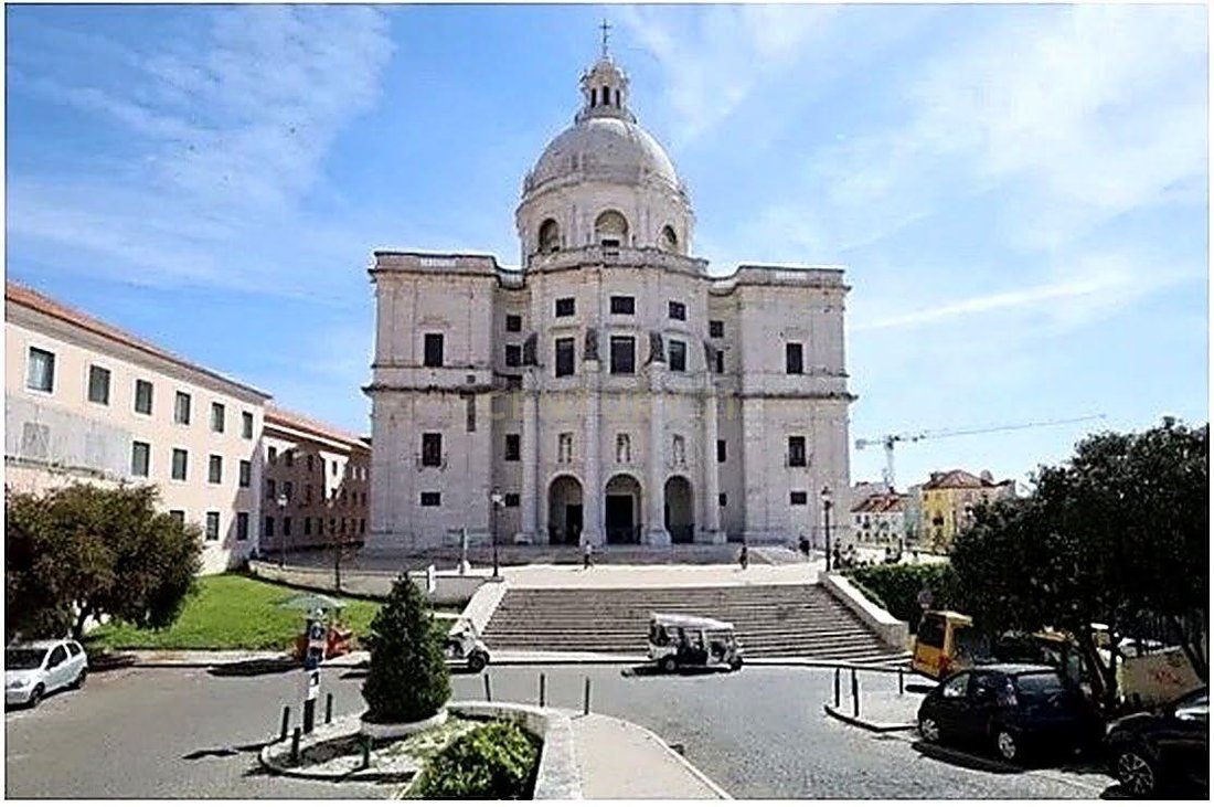 Altro a São Vicente, Lisbona, Portogallo 5 - 18824618
