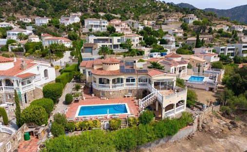 House in Palau-saverdera, Catalonia, Spain 1