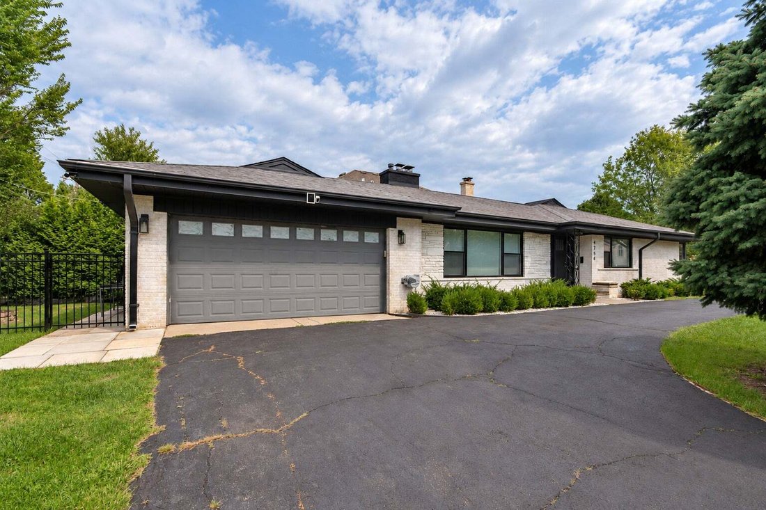 House in Lincolnwood, Illinois, United States 1 - 18826873
