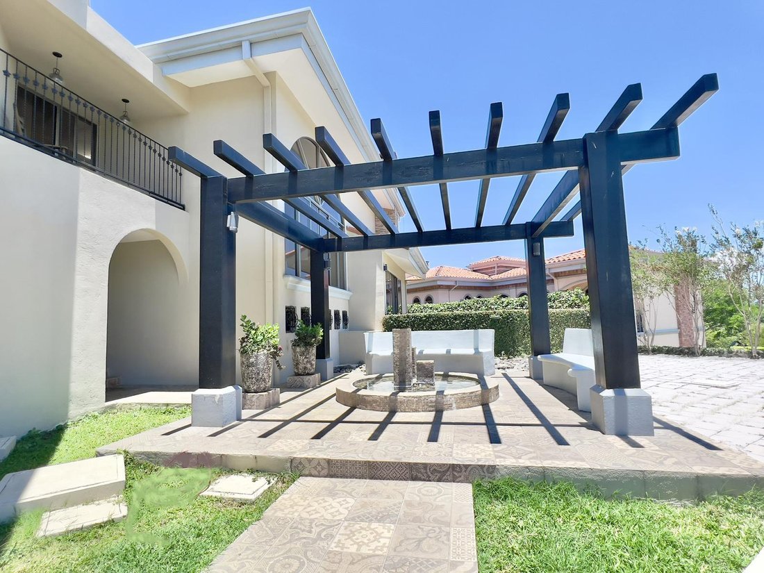 Condominio en Guácima, Provincia de Alajuela, Costa Rica 3 - 18822077