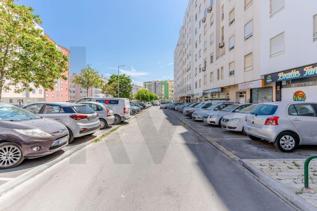 Apartamento en Corroios, Setúbal Municipality, Portugal 3 - 18826321