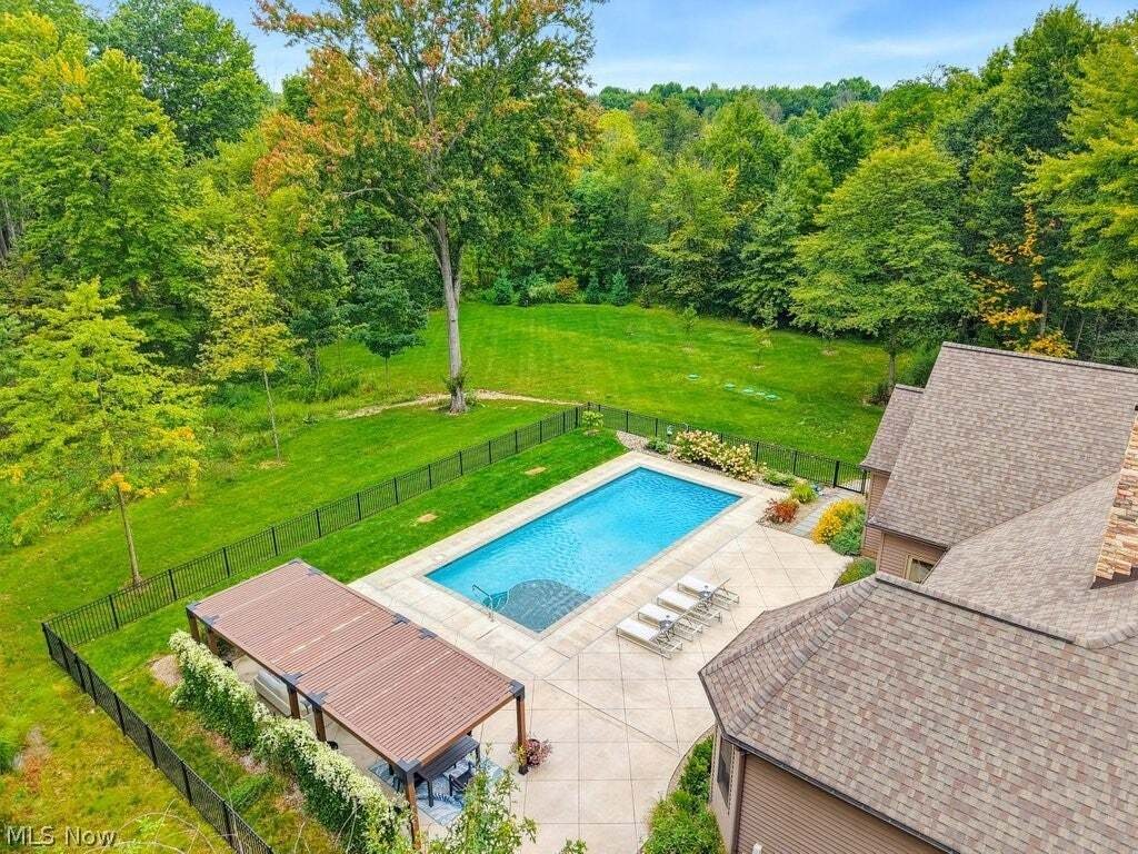 House in Chagrin Falls, Ohio, United States 3 - 18823302