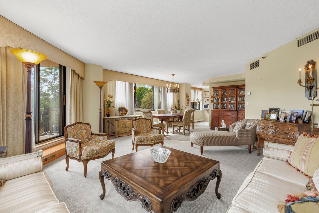 Condo in White Plains, New York, United States 1 - 18826202