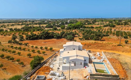 Villa in Guia, Algarve, Portugal 1