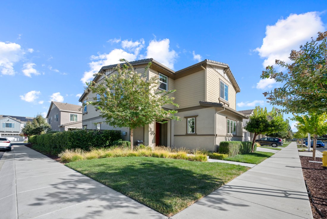 Casa a Newark, California, Stati Uniti 2 - 18763213