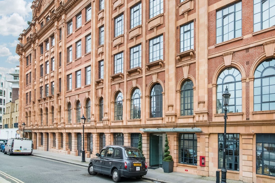 Apartment in Knightsbridge, Kensington And Chelsea, England 1 - 18821318