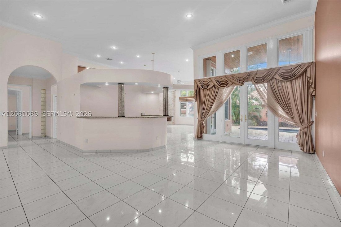 House in Miami Lakes, Florida, United States 4 - 18823475