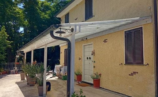 House in Pietrasanta, Tuscany, Italy 1