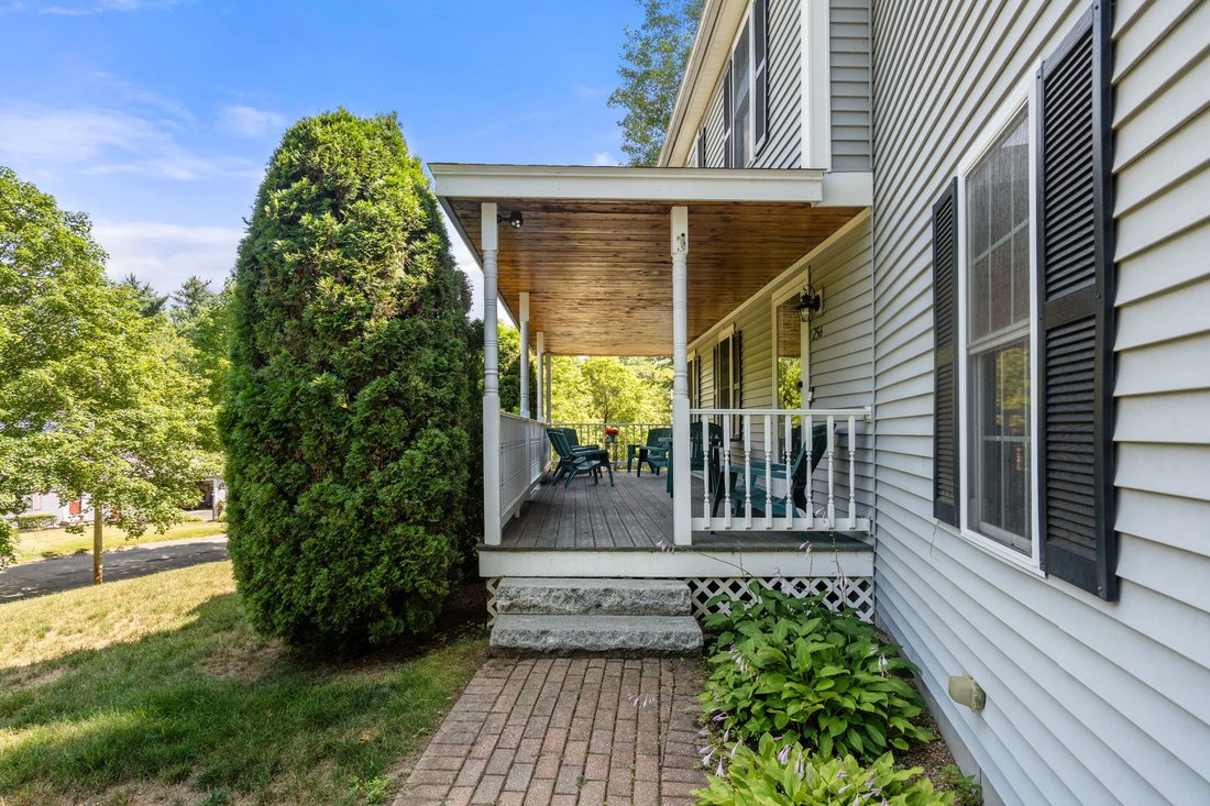 House in Fitchburg, Massachusetts, United States 4 - 18821273