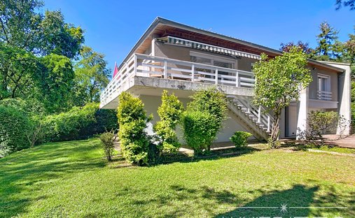 Haus in Francheville le Haut-Bruissin, Francheville, Frankreich 1