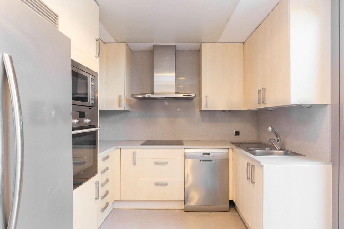Appartement à Majadahonda, Communauté de Madrid, Espagne 3 - 18825216