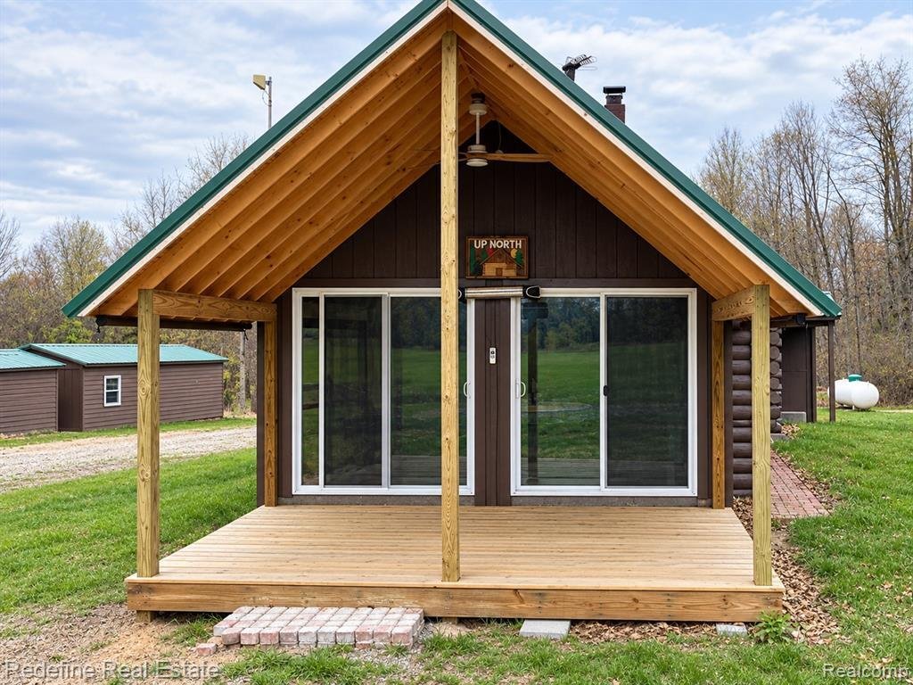 House in Hubbardston, Michigan, United States 1 - 18822899