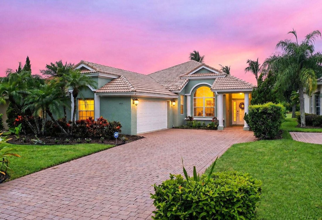 House in Jensen Beach, Florida, United States 2 - 18823742