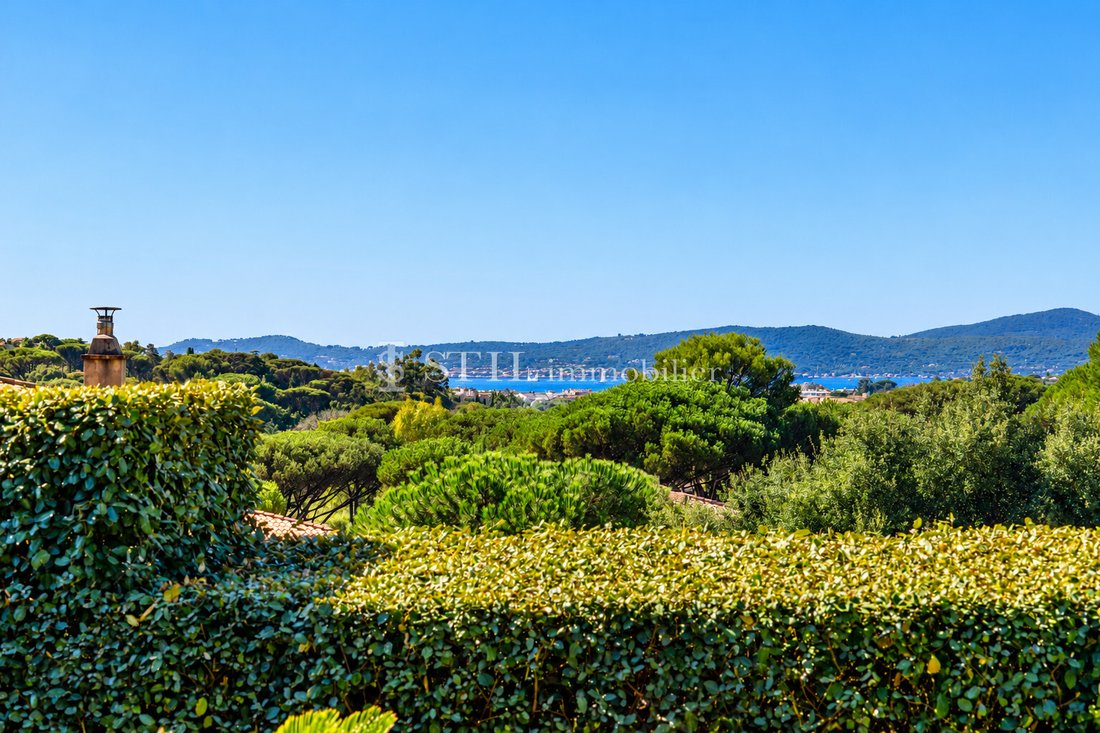 Appartamento a Ville-Les Saquedes-Le Bouillonnet, Sainte-Maxime, Francia 1 - 18762956