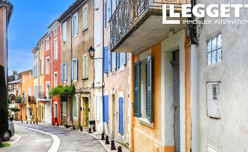 Casa a Saint-Saturnin-lès-Apt, Provenza-Alpi-Costa Azzurra, Francia 1