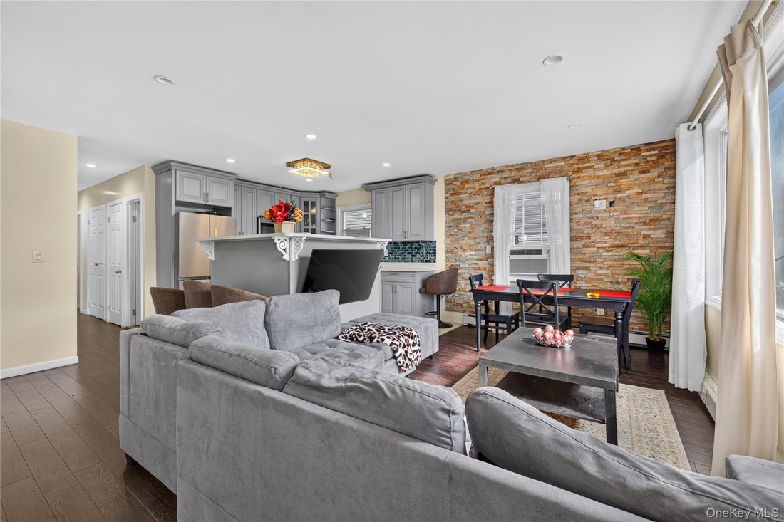 House in New York, New York, United States 2 - 18826574