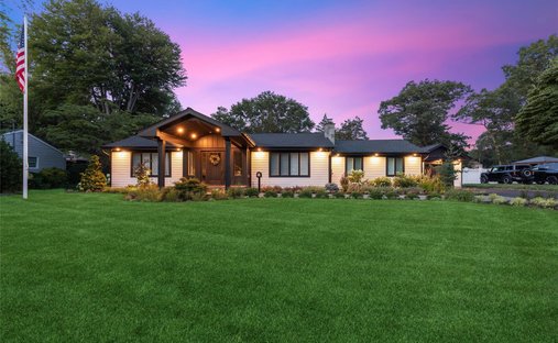 House in Saint James, New York, United States 1