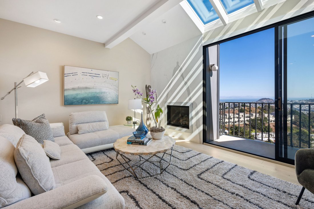 Condo in San Francisco, California, United States 3 - 18826153