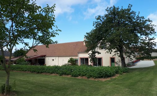 House in Cures, Pays de la Loire, France 1